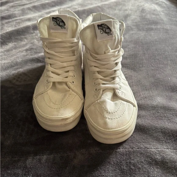 VANS - Picture 2 of 6